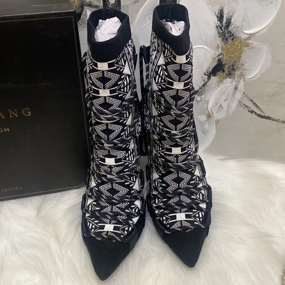 Stiletto Bootie Size 7.5 - Color- Black- White